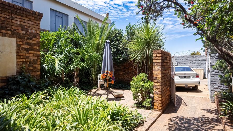 Commercial Property for Sale in Sunderland Ridge Gauteng