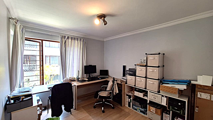 2 Bedroom Property for Sale in Craighall Park Gauteng