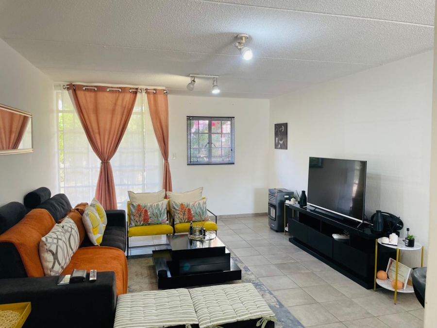 2 Bedroom Property for Sale in Noordwyk Gauteng