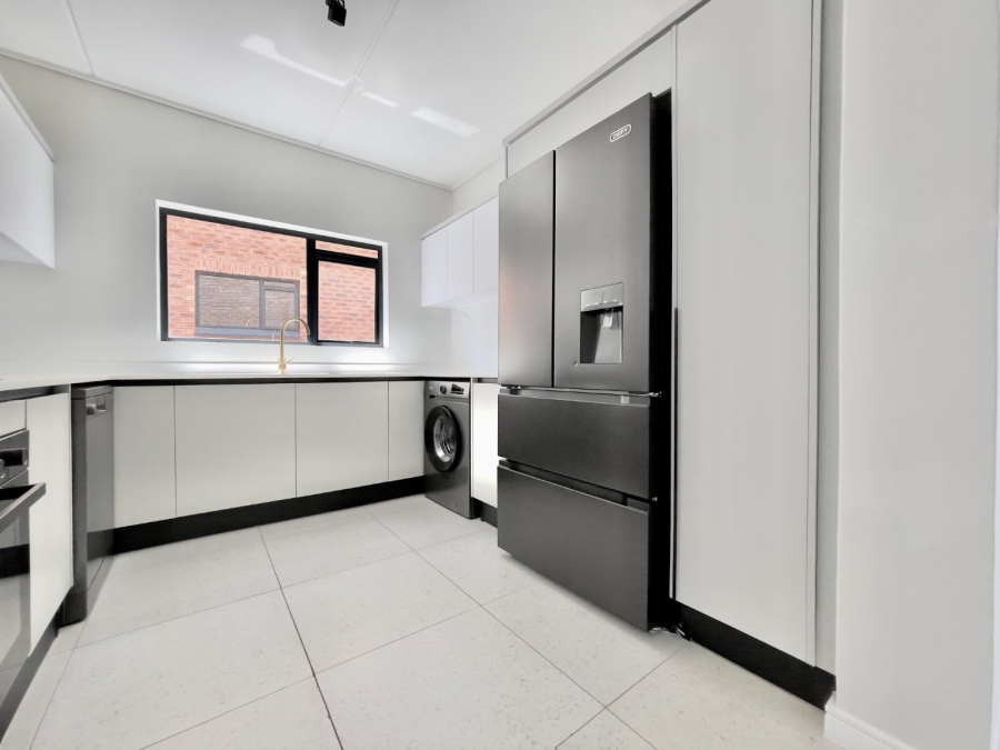 To Let 3 Bedroom Property for Rent in The Polofields Gauteng