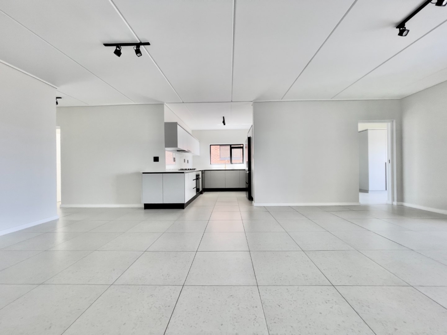 To Let 3 Bedroom Property for Rent in The Polofields Gauteng