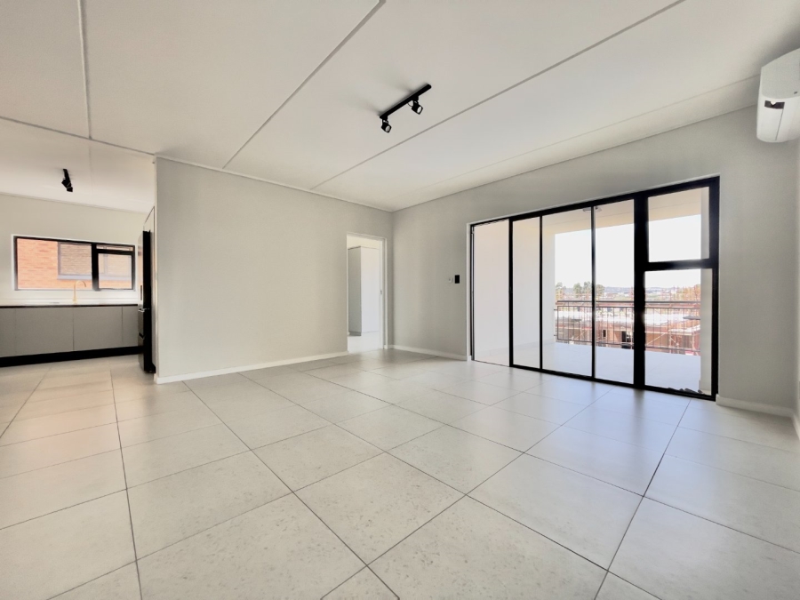 To Let 3 Bedroom Property for Rent in The Polofields Gauteng