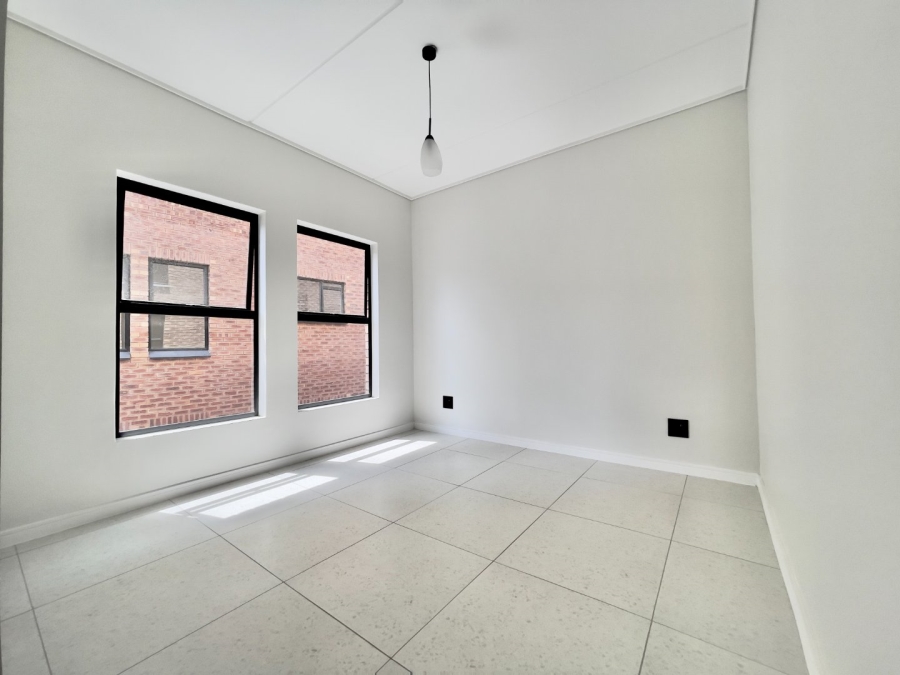 To Let 3 Bedroom Property for Rent in The Polofields Gauteng