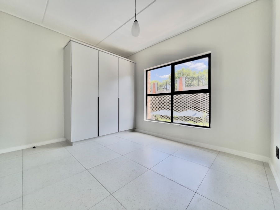 To Let 3 Bedroom Property for Rent in The Polofields Gauteng