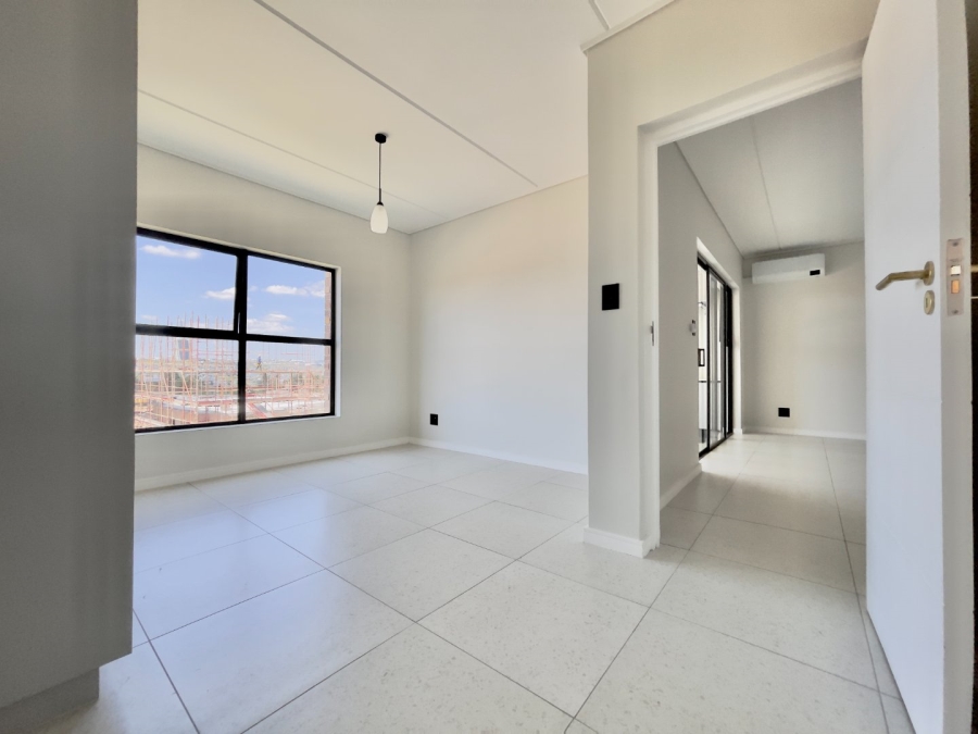 To Let 3 Bedroom Property for Rent in The Polofields Gauteng