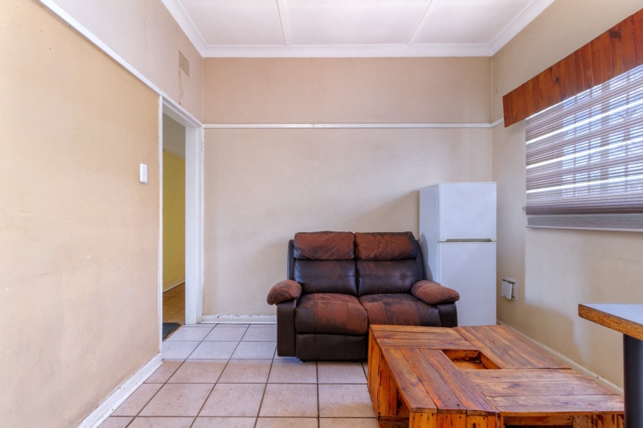 9 Bedroom Property for Sale in Brixton Gauteng