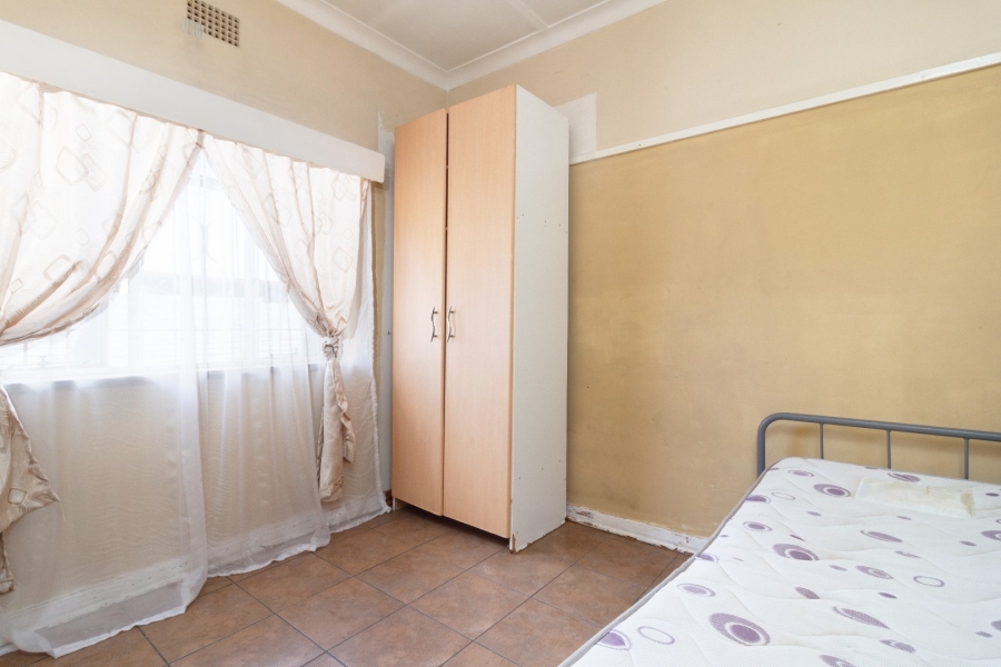 9 Bedroom Property for Sale in Brixton Gauteng