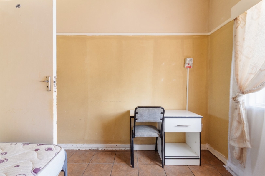 9 Bedroom Property for Sale in Brixton Gauteng