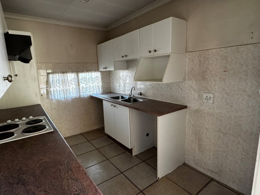 2 Bedroom Property for Sale in Benoni Central Gauteng