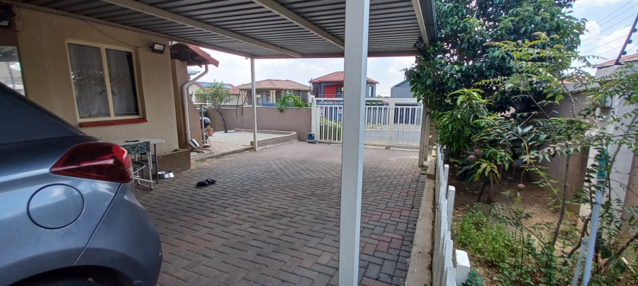 3 Bedroom Property for Sale in Ormonde Gauteng