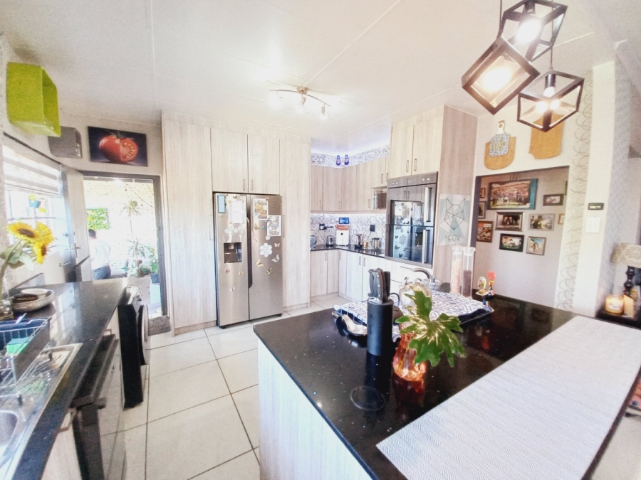 3 Bedroom Property for Sale in Homestead Gauteng