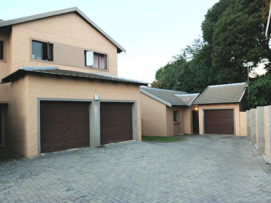 2 Bedroom Property for Sale in Carlswald Gauteng
