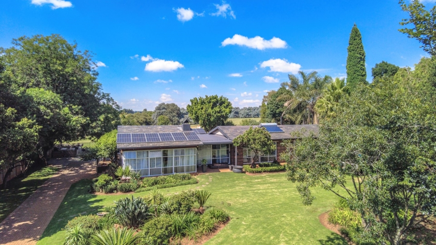 4 Bedroom Property for Sale in Bonaero Park Gauteng