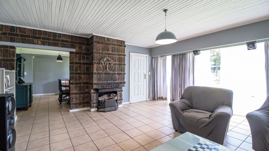 4 Bedroom Property for Sale in Bonaero Park Gauteng