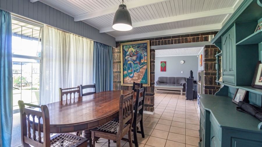 4 Bedroom Property for Sale in Bonaero Park Gauteng