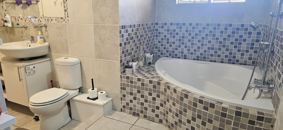 4 Bedroom Property for Sale in Randpark Ext 3 Gauteng