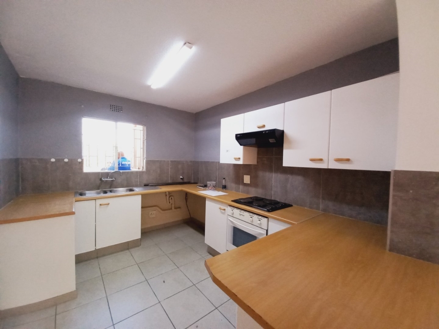 2 Bedroom Property for Sale in Primrose Hill Gauteng