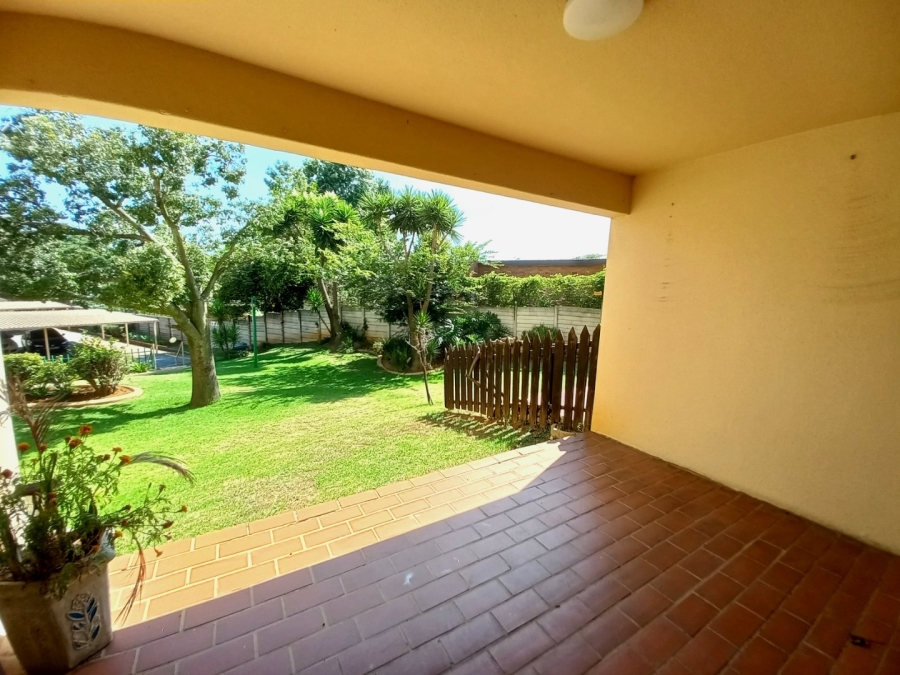 2 Bedroom Property for Sale in Primrose Hill Gauteng