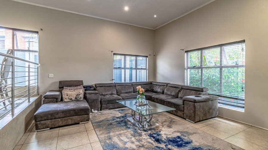 3 Bedroom Property for Sale in Greenstone Hill Gauteng