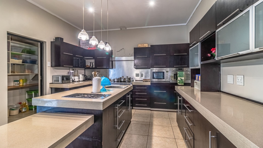 3 Bedroom Property for Sale in Greenstone Hill Gauteng