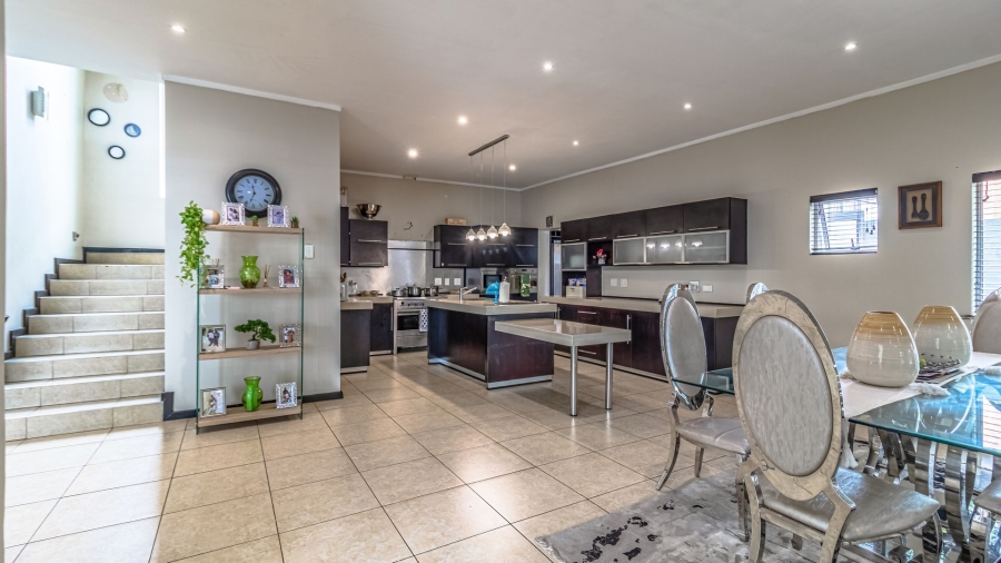 3 Bedroom Property for Sale in Greenstone Hill Gauteng