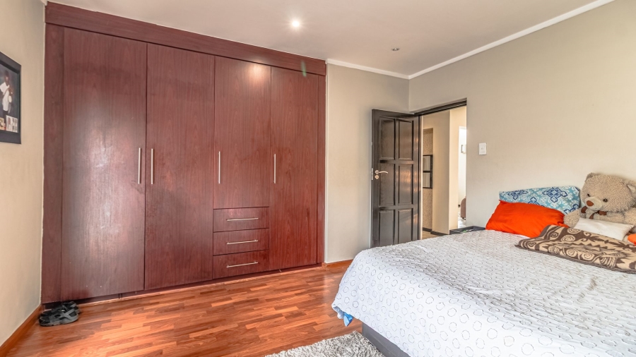 3 Bedroom Property for Sale in Greenstone Hill Gauteng