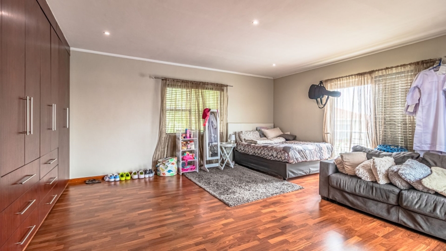 3 Bedroom Property for Sale in Greenstone Hill Gauteng