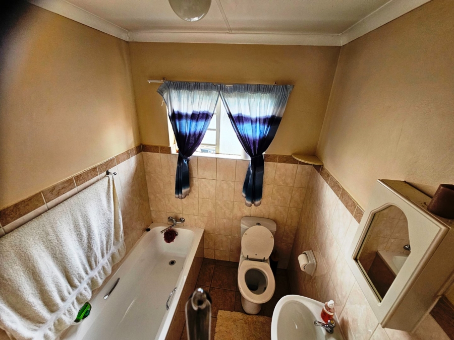 2 Bedroom Property for Sale in Montana Gauteng