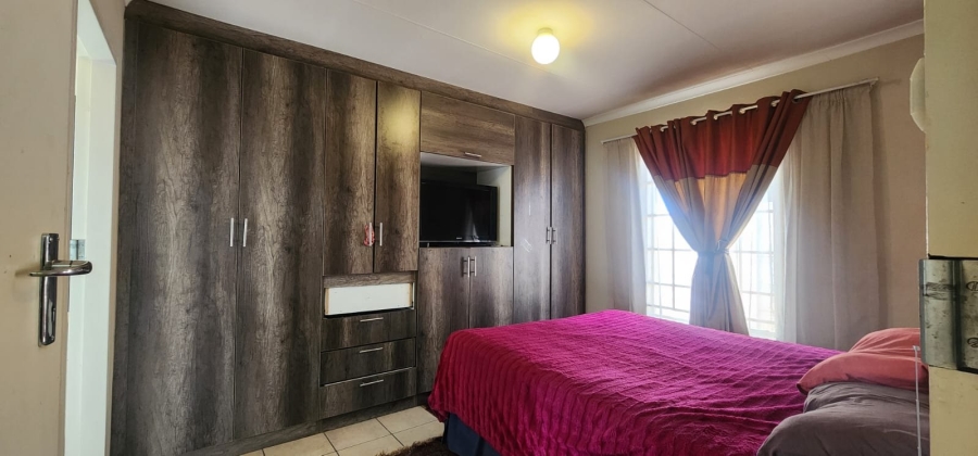 3 Bedroom Property for Sale in Katlehong South Gauteng