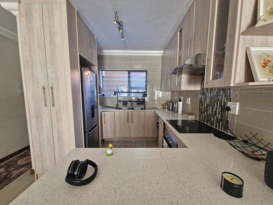 3 Bedroom Property for Sale in Comet Gauteng