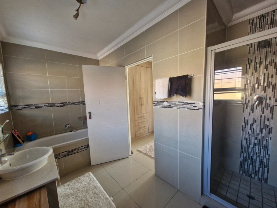 3 Bedroom Property for Sale in Comet Gauteng