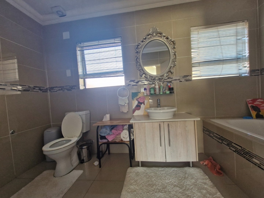 3 Bedroom Property for Sale in Comet Gauteng