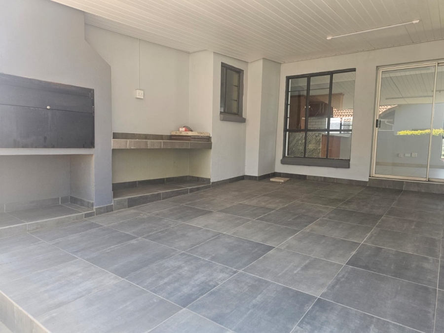 3 Bedroom Property for Sale in Olympus AH Gauteng