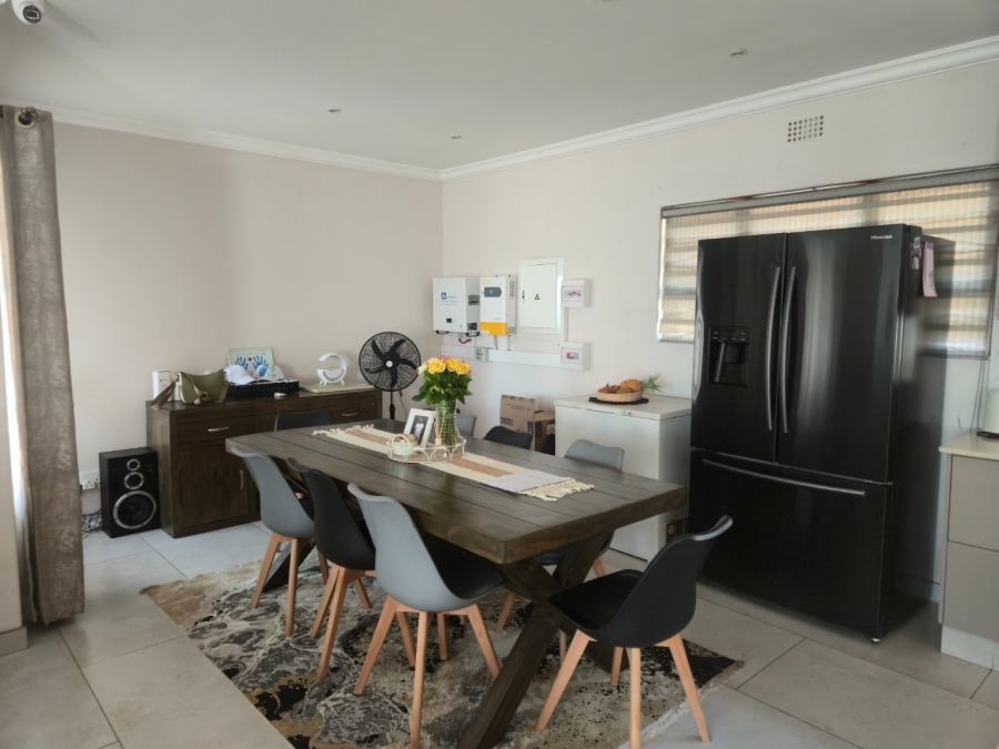 4 Bedroom Property for Sale in Sunnyridge Gauteng