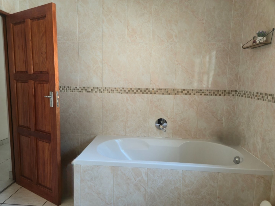 4 Bedroom Property for Sale in Sunnyridge Gauteng