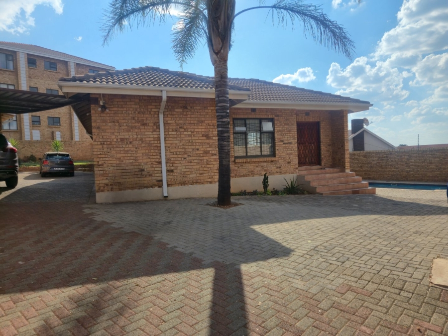 4 Bedroom Property for Sale in Sunnyridge Gauteng