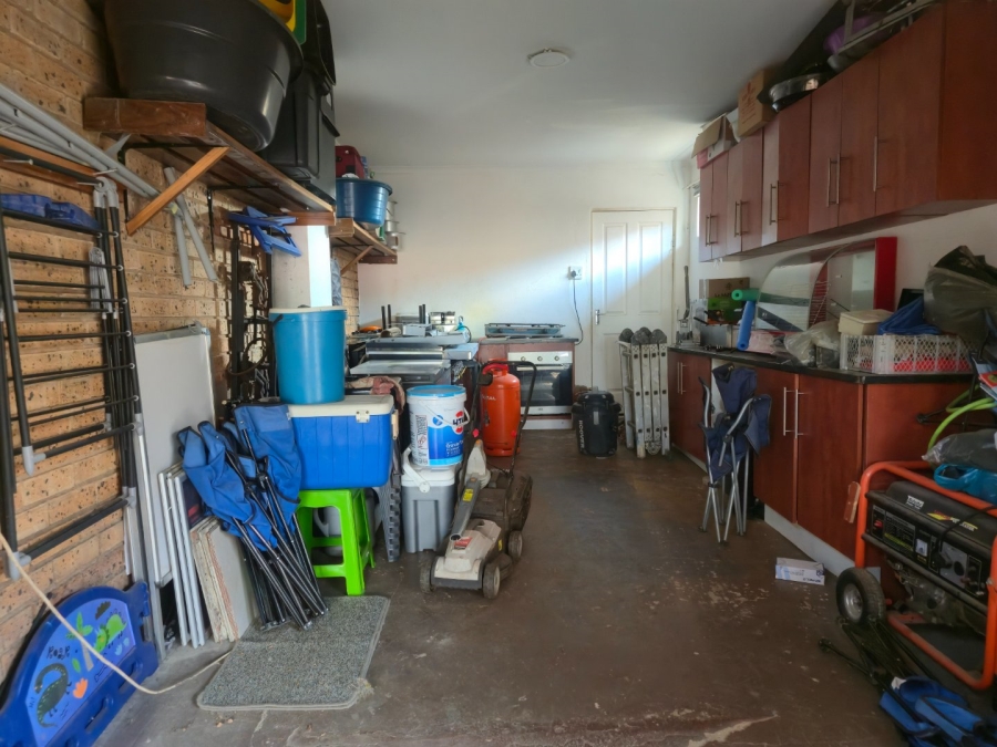 4 Bedroom Property for Sale in Sunnyridge Gauteng