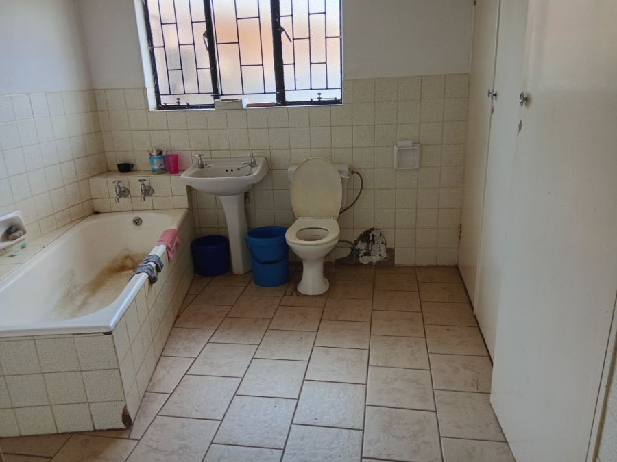 4 Bedroom Property for Sale in Leondale Gauteng
