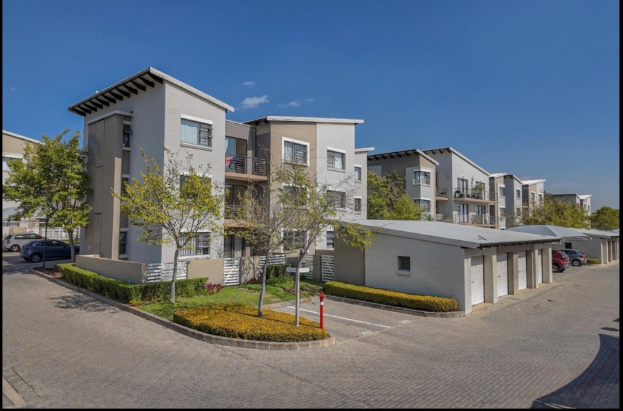 1 Bedroom Property for Sale in The Paddocks Gauteng