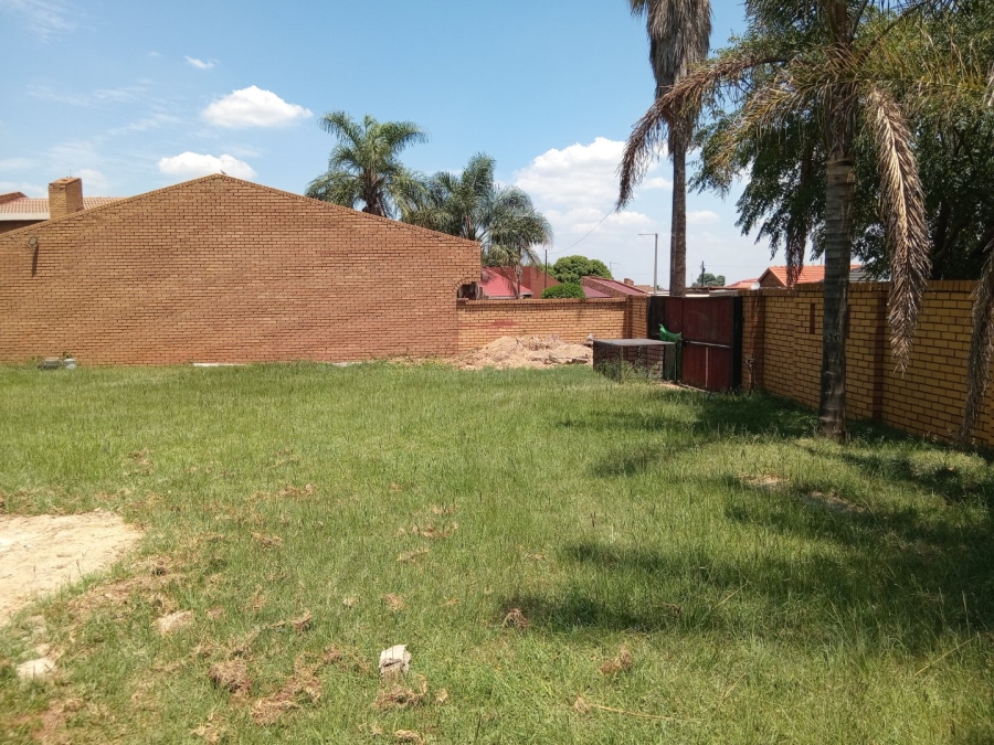 Commercial Property for Sale in Spruit View Gauteng