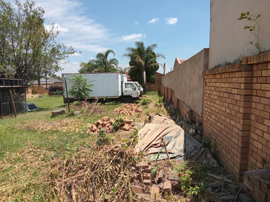 Commercial Property for Sale in Spruit View Gauteng