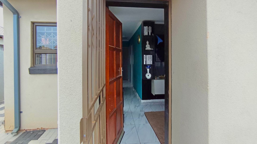 3 Bedroom Property for Sale in Soshanguve East Gauteng