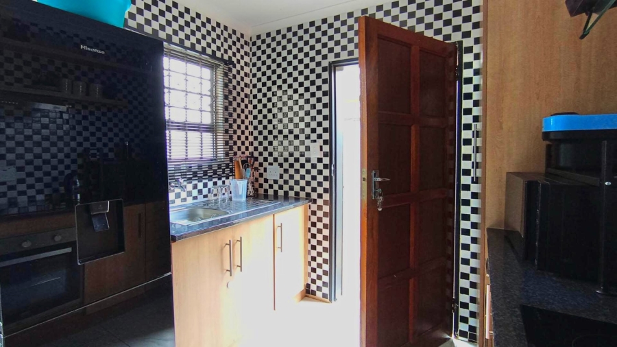 3 Bedroom Property for Sale in Soshanguve East Gauteng