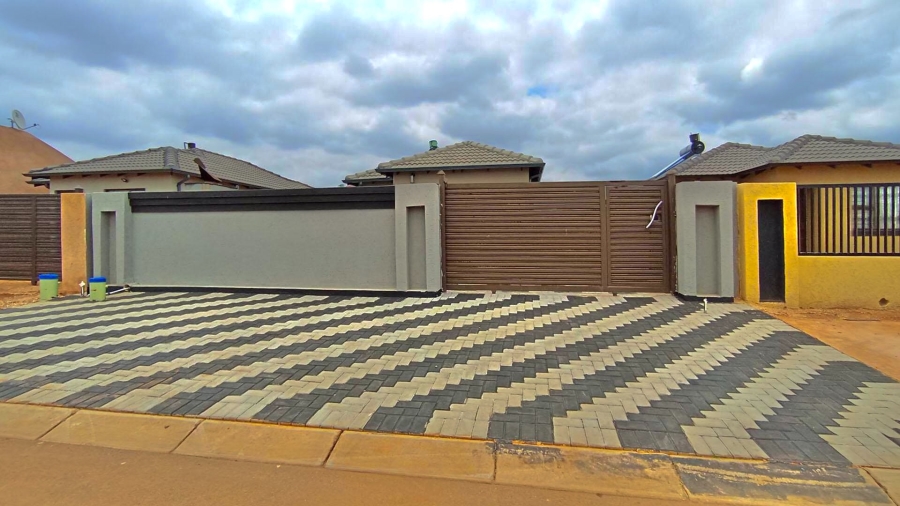 3 Bedroom Property for Sale in Soshanguve East Gauteng