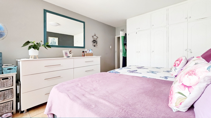 2 Bedroom Property for Sale in Three Rivers Proper Gauteng