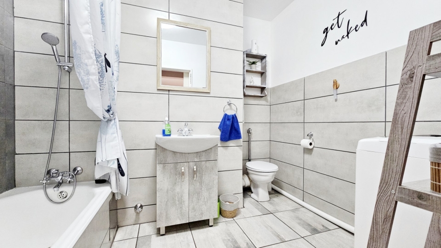 2 Bedroom Property for Sale in Three Rivers Proper Gauteng