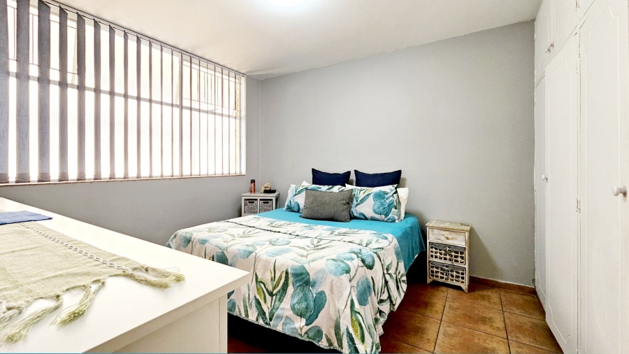 2 Bedroom Property for Sale in Three Rivers Proper Gauteng