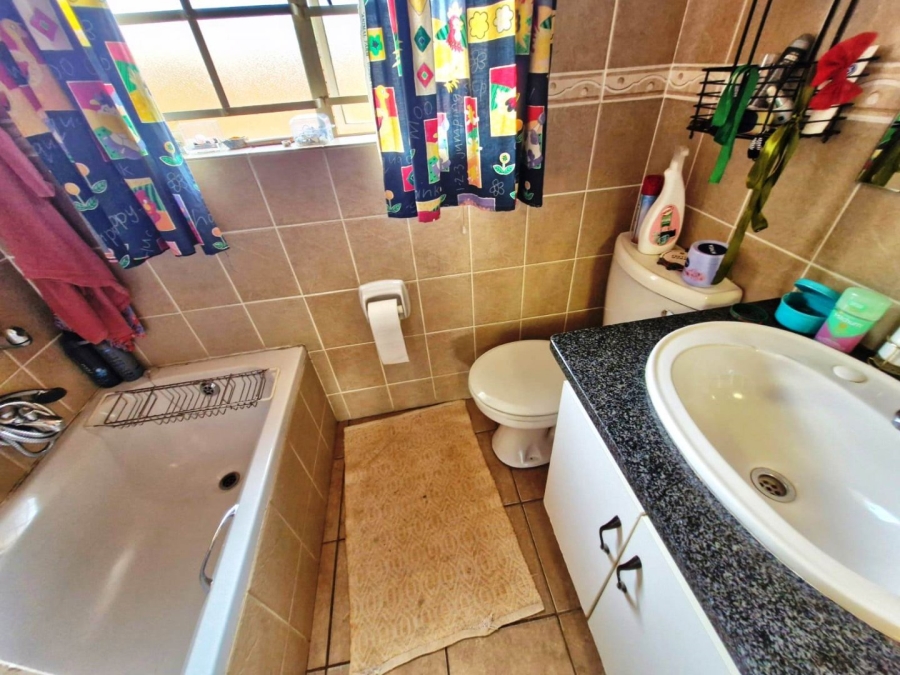 2 Bedroom Property for Sale in Montana Gauteng