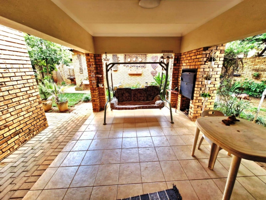 2 Bedroom Property for Sale in Montana Gauteng