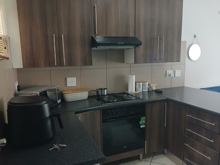 To Let 2 Bedroom Property for Rent in Noordwyk Gauteng